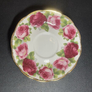 Royal Albert Old English Rose Saucer Only Sz:5.5” Bone China Floral Base